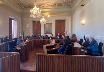 Riposto, approvato il decimo Bilancio dell'era Caragliano