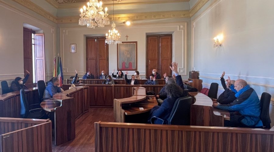 Riposto, approvato il decimo Bilancio dell’era Caragliano