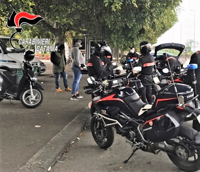 Giro di vite dei Carabinieri contro la guida senza casco