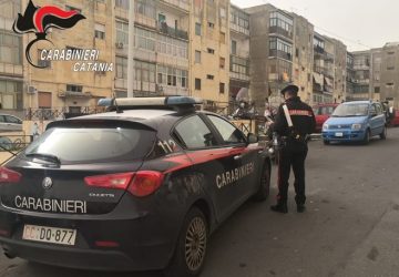 Catania, turisti in vacanza vittime dei ladri: carabinieri beccano 63enne con la refurtiva