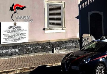 35enne arrestato dai Cc per maltrattamenti in famiglia