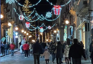 Giarre, l'isola pedonale in corso Italia piace e convince