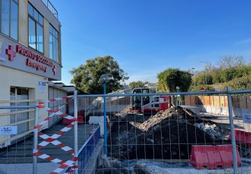 Giarre, Ospedale: cantieri "Camera calda" ripartono domani. Nuova visita del sindaco Cantarella