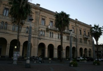 Amministrative Riposto, nasce il gruppo consiliare ‘Uniti per Riposto’. Aderiscono cinque consiglieri comunali