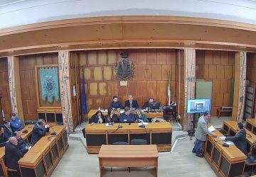 Giarre, la prima relazione annuale del sindaco bocciata dall'opposizione