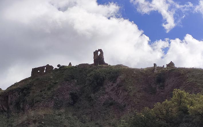 Quasi 700 mila euro per la riqualificazione del Monte Castello