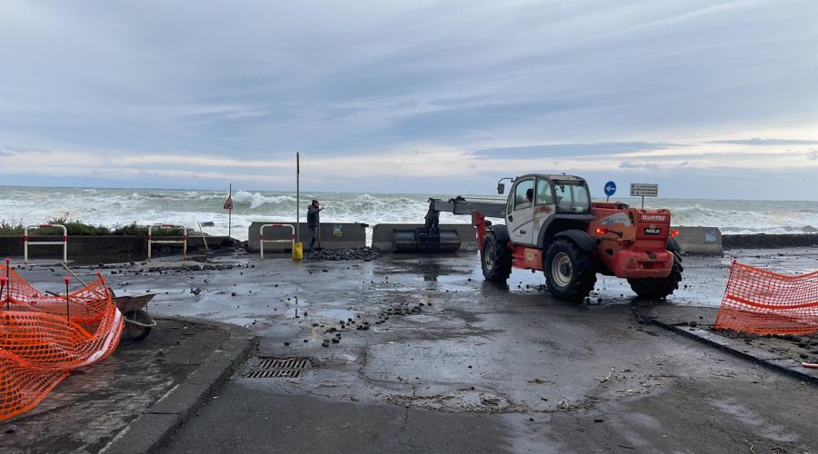 Riposto, ripristinata la viabilità dopo il maltempo