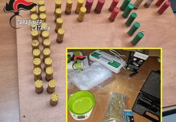 Nell&rsquo;ovile la marijuana: arrestato figlio e denunciato il padre