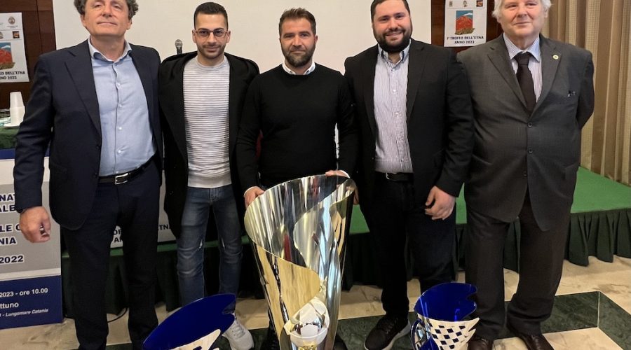 Automobilismo, 1° Trofeo dell’Etna: vittoria di Lucio Naselli. Premiati dall’Automobile Club i migliori piloti e team sportivi