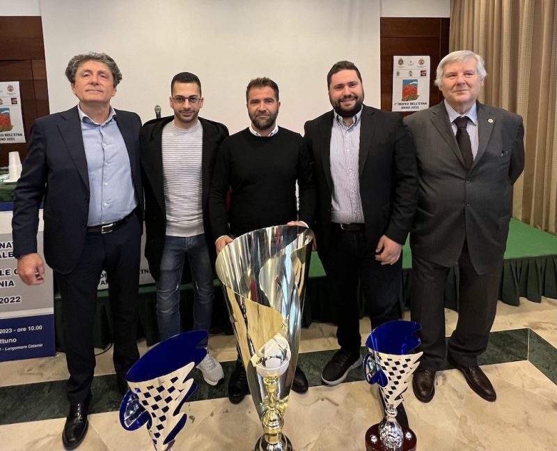 Automobilismo, 1° Trofeo dell’Etna: vittoria di Lucio Naselli. Premiati dall’Automobile Club i migliori piloti e team sportivi