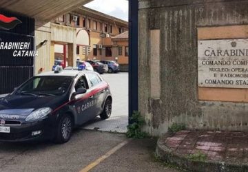 La figlia chiama i Carabinieri: &rdquo;pap&agrave; sta picchiando mamma&rdquo;