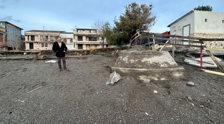 Mascali, allarme del sindaco sull’erosione della spiaggia a Fondachello. A rischio la stagione