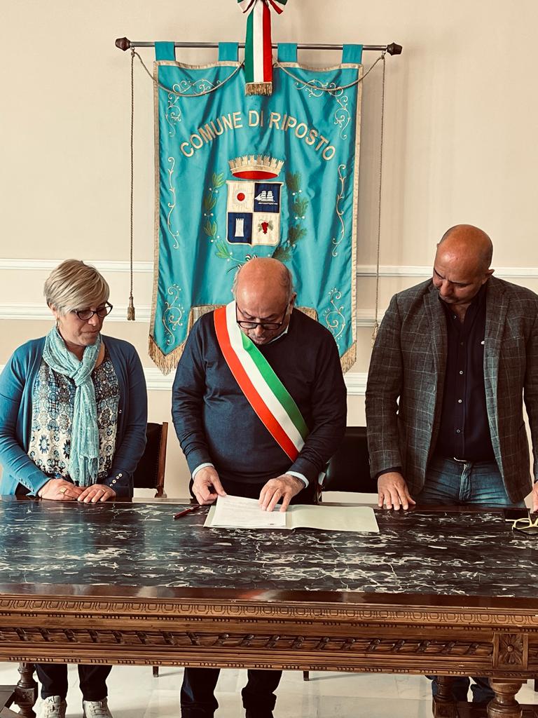 Riposto, giura un nuovo assessore in Giunta: Adelaide Russo