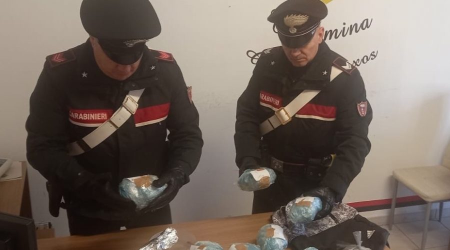 Gestivano market della droga: arrestati due giovani di Giardini e Taormina