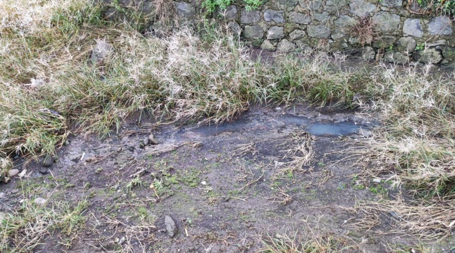 Riposto, liquami nel torrente Caravelle, il sindaco Caragliano: “Arrivano da Giarre”