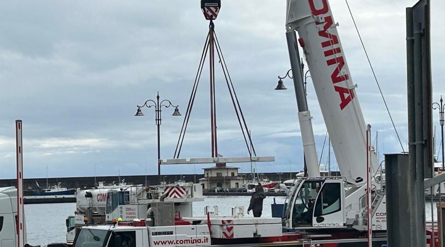 Riposto, al via la rimozione dei pontili nel primo bacino