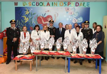 Solidariet&agrave;, Carabinieri in visita ai piccoli degenti dell'ospedale Garibaldi Nesima