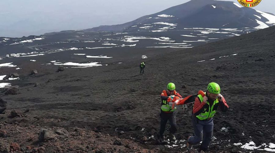 Linguaglossa, soccorsi due turisti francesi in difficoltà. Intervento del Soccorso Alpino e Sagf