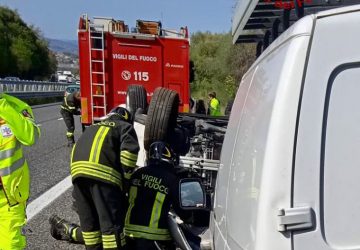 A18, incidente tra Acireale e Giarre. Intervento dei Vigili del fuoco