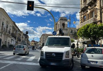 Giarre, "resuscitano" i semafori del centro storico
