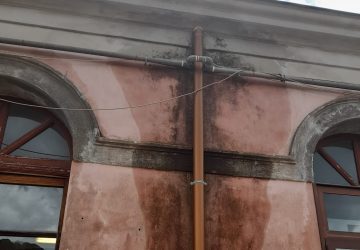 Mascali, I e IV commissione concludono le ispezioni nelle scuole: &ldquo;Riscontrate infiltrazioni, muffe e servizi igienici carenti&rdquo;.