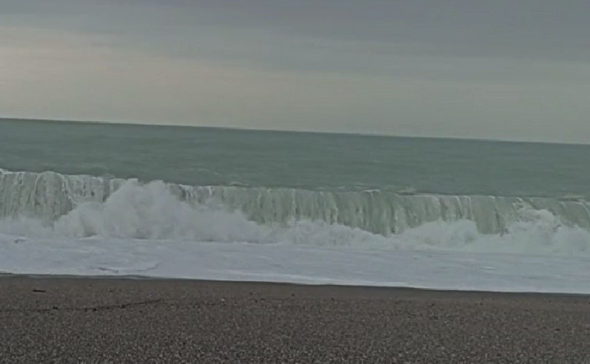 Mareggiata a Fondachello, ingenti i danni agli stabilimenti balneari VIDEO