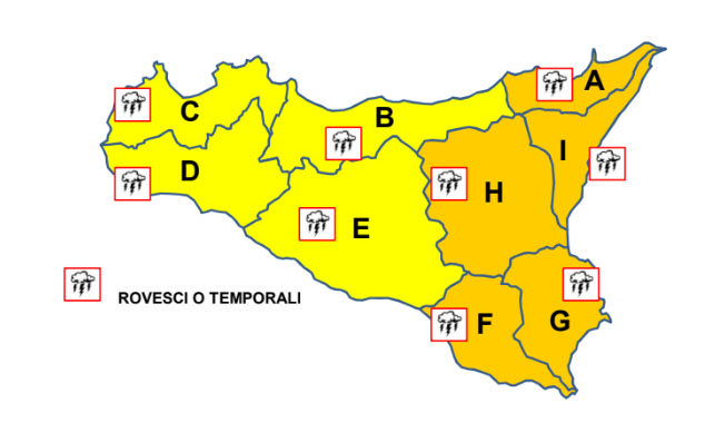 Meteo, domani allerta arancione: ad Acireale scuole chiuse