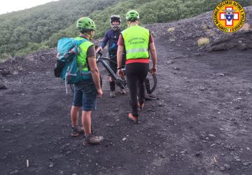 Soccorso biker pugliese smarrito all'interno della Valle del Bove
