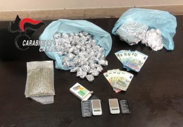 I domiciliari non gli impedivano di &ldquo;svolgere&rdquo; la sua attivit&agrave; di spacciatore