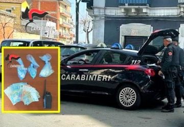 Beccato con oltre 200 dosi di droga: arrestato 17enne