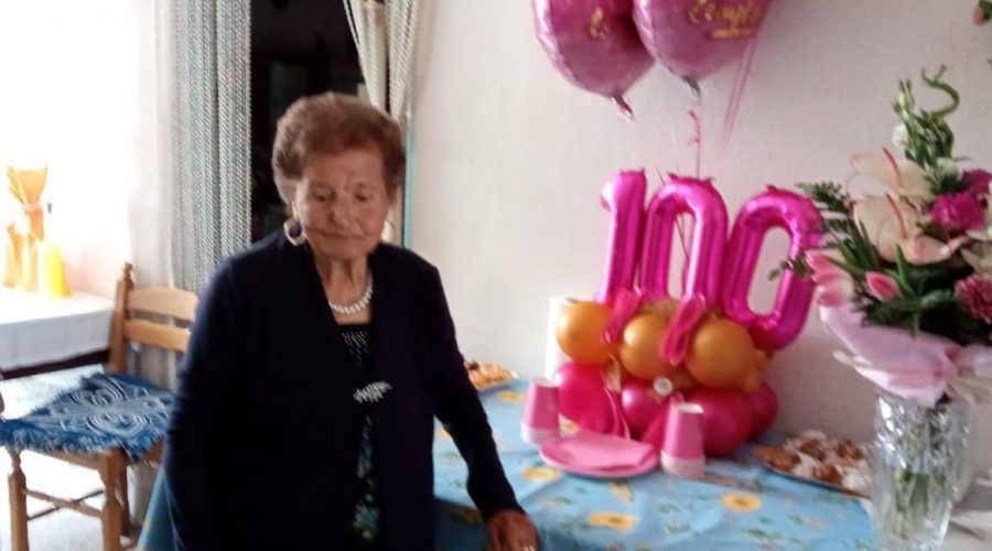 Nonna Rosaria Russo compie 100 anni