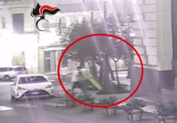 Danneggiato il defibrillatore donato alla citt&agrave; di Caltagirone