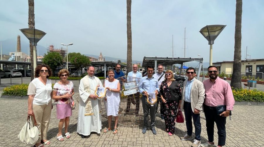 Al porto dell’Etna-Marina di Riposto installato Flavofish, il primo pesce mangia plastica