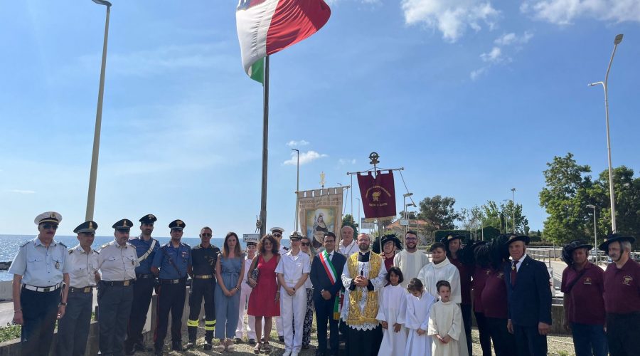 A Riposto si rinnova il tradizionale affidamento alla Madonna del Carmine