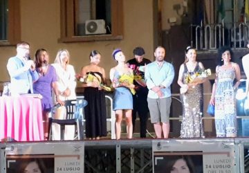 Mascali, presentato il libro della giornalista Rai, Pannietteri su Raffaella Carr&agrave;