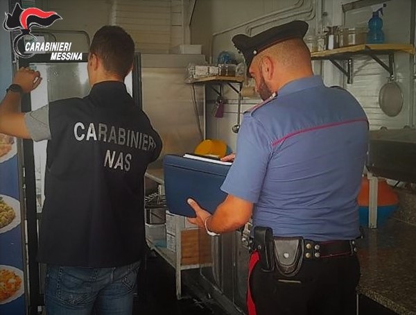 Carenze igienico-sanitarie: Nas chiudono un lido