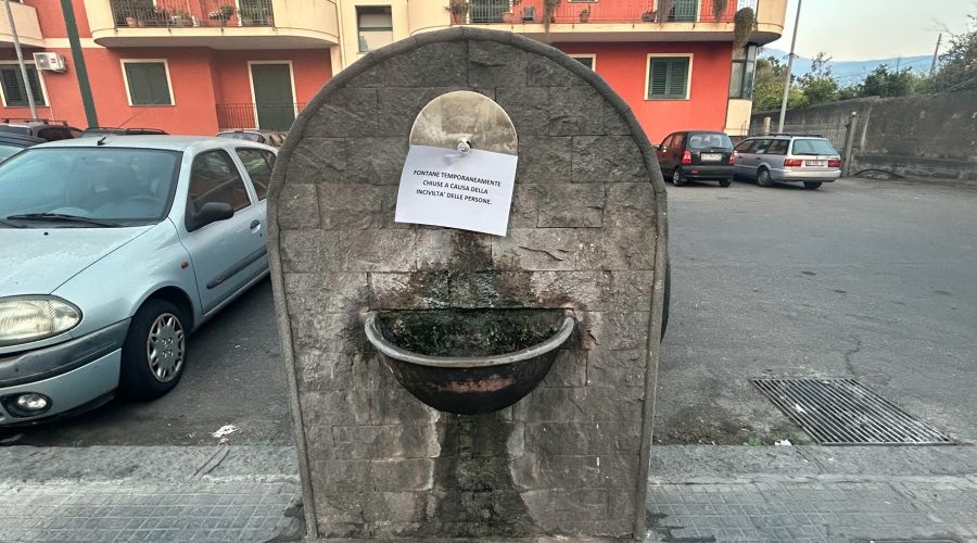 Riposto, la chiusura delle tre fontane pubbliche alimenta una saga infinita