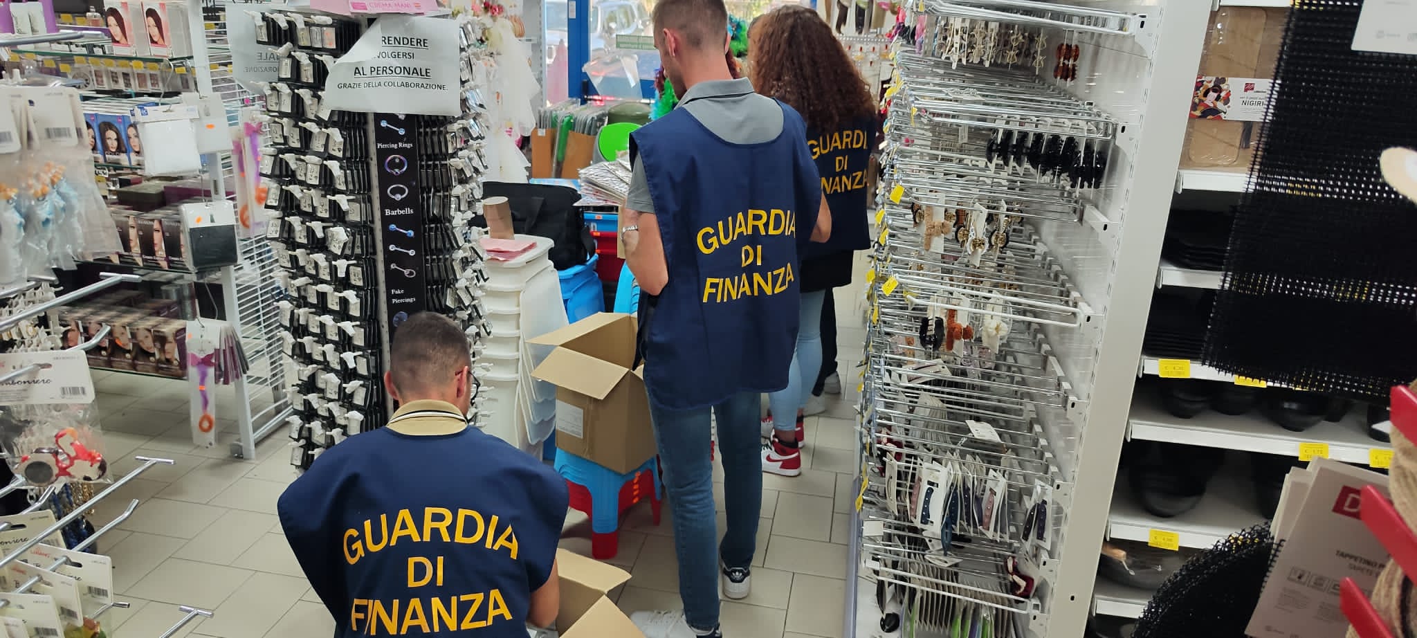 Giarre, Gdf: stangata ad un megastore cinese