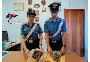 Giardini Naxos, coppia di coniugi beccata con oltre 300 gr di droga: lui arrestato, lei denunciata