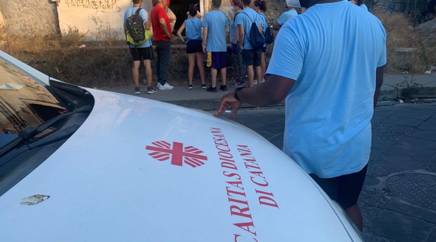 Catania, pasti, docce e assistenza contro l’emergenza caldo: servizi Caritas attivi anche ad agosto
