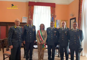 Aci Catena, attestato di benemerenza all’Appuntato Marco Antonio Tringali