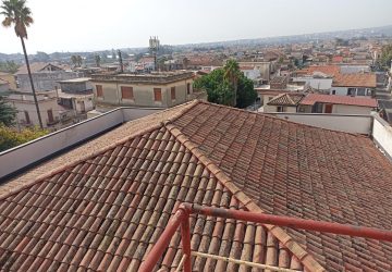 Mascali, appaltati lavori efficientamento energetico. Pannelli solari in municipio