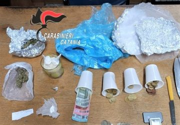 Una coppia affiatata, anche nello spaccio: due arresti