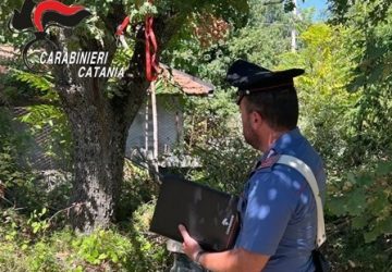 Pedara, 36enne tenta suicidio: salvato dai carabinieri