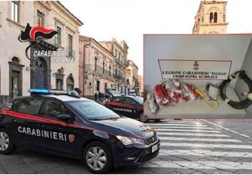 Ruba materiale edile e tenta di rivenderlo mediante i social: denunciato un acese