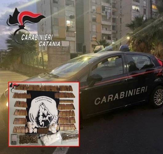 Rinvenuto deposito di droga e armi: fermato un 20enne