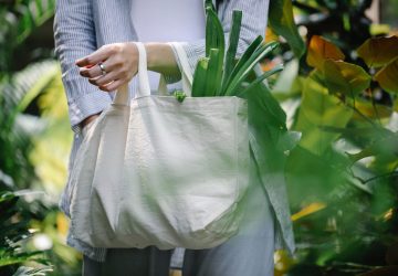 Inquinamento da plastica: come le borse di stoffa possono aiutare a ridurlo