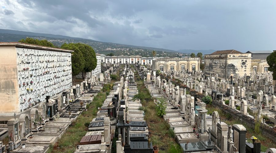 Giarre, privatizzazione cimiteri, il vice presidente del Consiglio, Musumeci: “Io all’oscuro dell’operazione. Chi ha autorizzato il Segretario?”