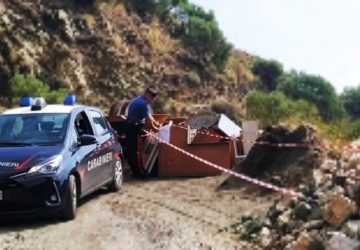 Scoperta discarica a cielo aperto a Castelmola: denunciato 33enne