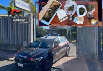 Spaccia lanciando la droga dal terrazzo: arrestato pusher